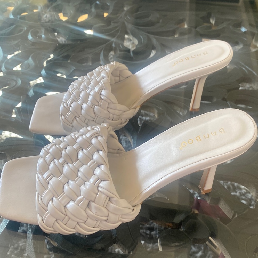 Bamboo size 9 heels